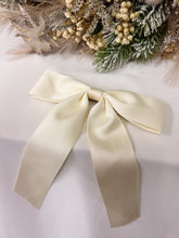 Cindy Bow (cream)