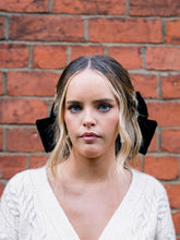 Carrie Bow (Black)