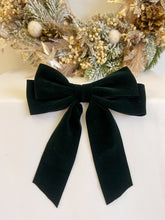 Alexa Bow (green)